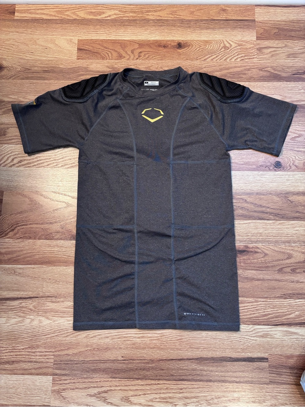 EvoShield Men's Medium Gray Padded Compression Shirt Football/Baseball/Softball